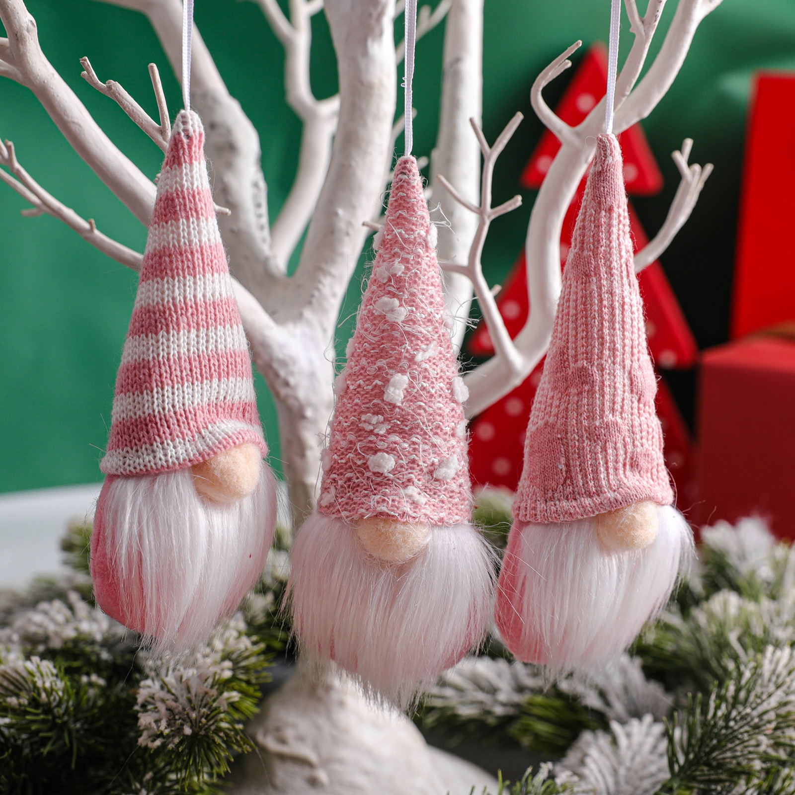 Christmas Plushies Charming Knitted Faceless Santa Pendant: Perfect Christmas Decor