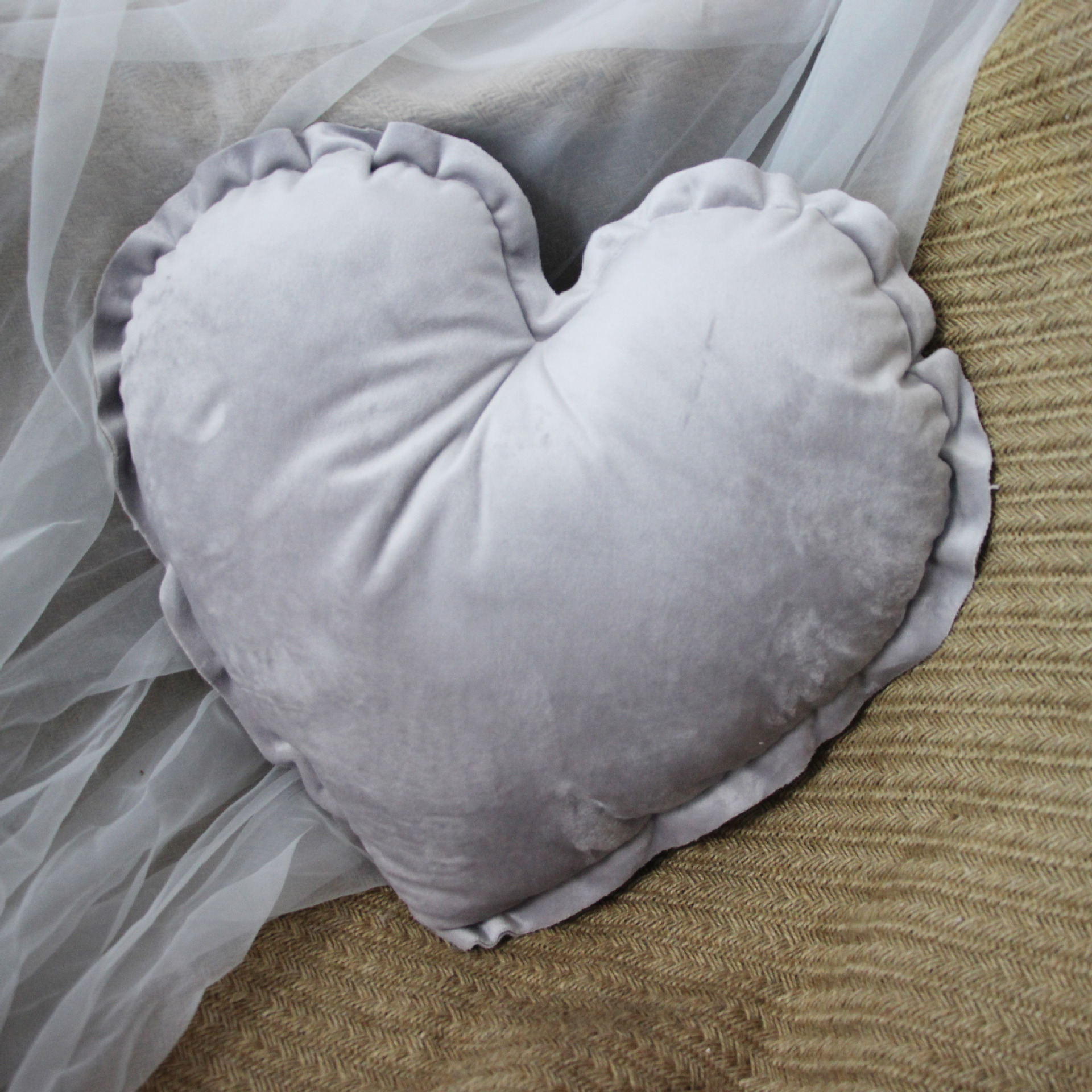 CozyPlushies Star Plush Sleep Pillow: Comfortable Waist Support & Car Mat - Ideal for Photoshoots
