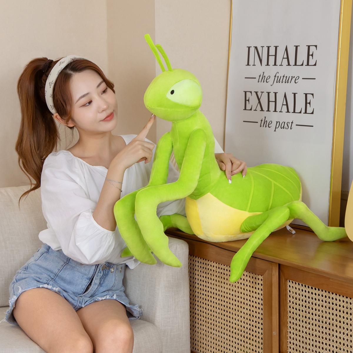 Insect Plushies Green Mantis Plush Toy: Large Simulation Knife & Wide Axe Doll