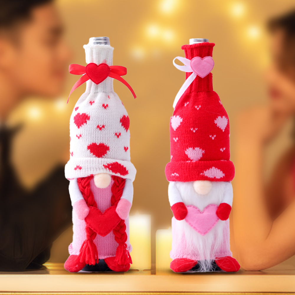 Themes And Characters Charming Faceless Baby Love Wine Bottle Set for Home Decor