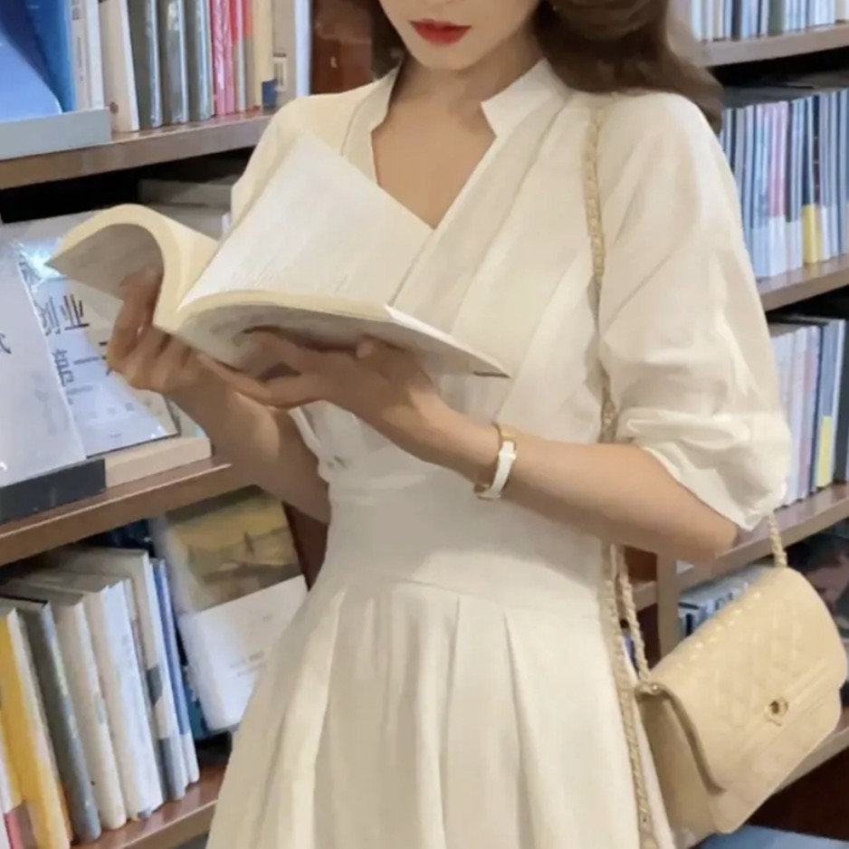 2023 White Shirt Collar Dress with Unique Design for Women