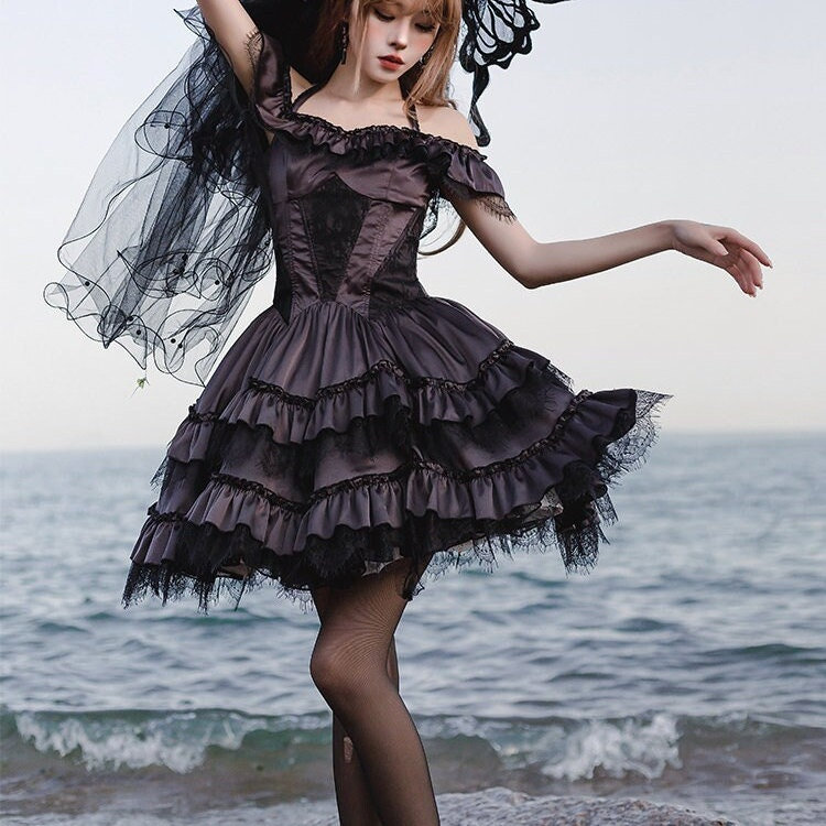 Elegant Black Noble Lolita Dress - Exquisite Gothic Fashion