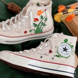 Embroidered Converse High Tops Chuck Taylor 1970s