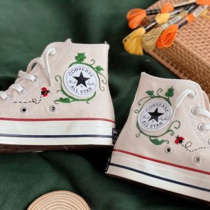 Embroidered Converse High Tops Chuck Taylor 1970s