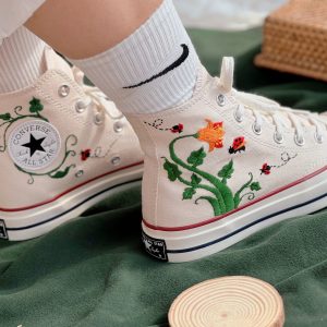 Embroidered Converse High Tops Chuck Taylor 1970s