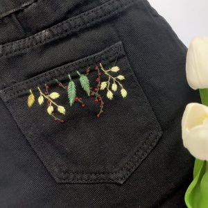 Embroidered Jeans Shorts with Pink Flower Design