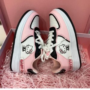 Hello Kitty Women's Kawaii Schoolgirl Graffiti Shoes