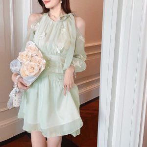 Sea Green Butterfly Detailed Lace Dress