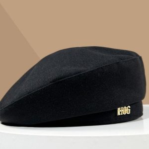 Shiny Beret - Women's Fashionable Winter Hat