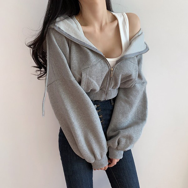 Trendy Y2K Cropped Hoodie: Fashionable and Comfortable