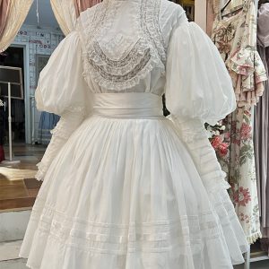 Vintage Y2K Clothing - Elegant Victorian Wedding Dress for Timeless Charm