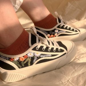 Y2K Custom Sneakers with Embroidered Roses and Daisy Flowers