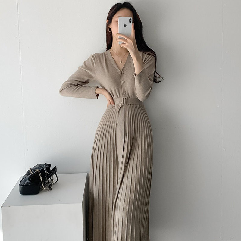 Y2K Elegant V-neck Women's Sweater Dress with Belt