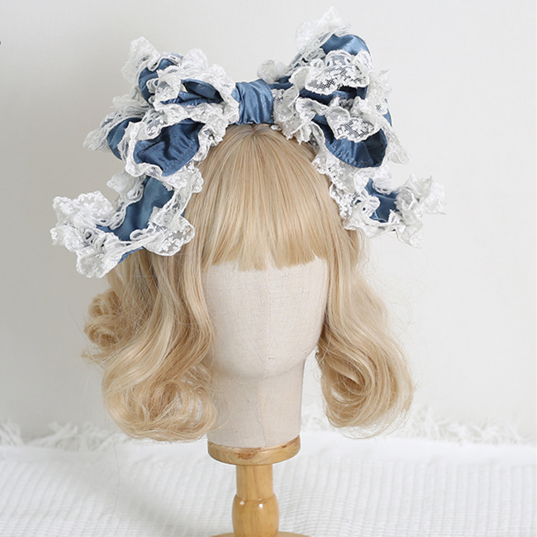 Y2K Lace Headdress - Cute Hair Band with Big Bow - Kawaii Cosplay Accessory