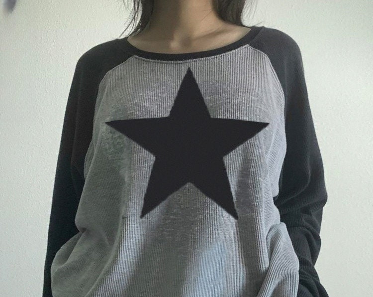Y2K Star Print Tshirt - Retro Streetwear Oversize Design